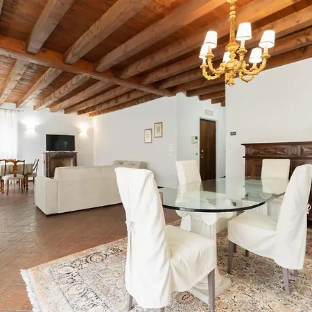 Centralissima E Antica Residenza Cappello - Domus Apartman *