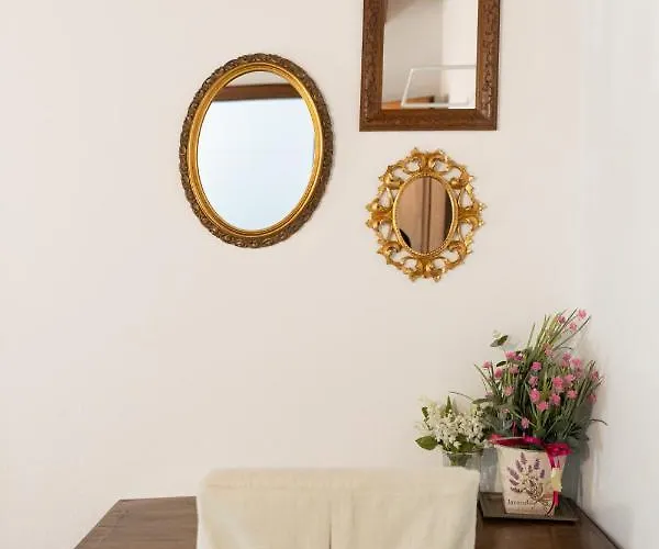 Domus - Centralissima E Antica Residenza Cappello Апартаменты