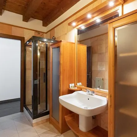 Apartment Domus - Centralissima E Antica Residenza Cappello Verona