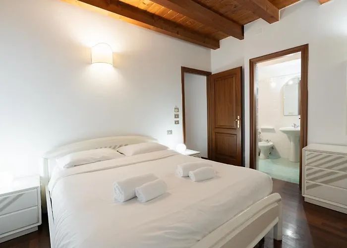 Domus - Centralissima E Antica Residenza Cappello * Verona