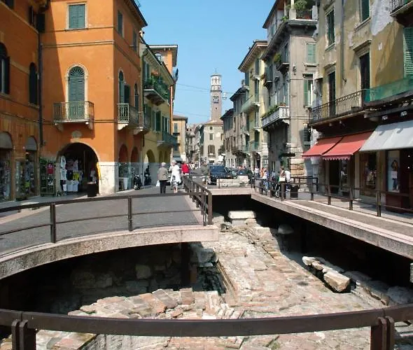 Apartment Domus - Centralissima E Antica Residenza Cappello *