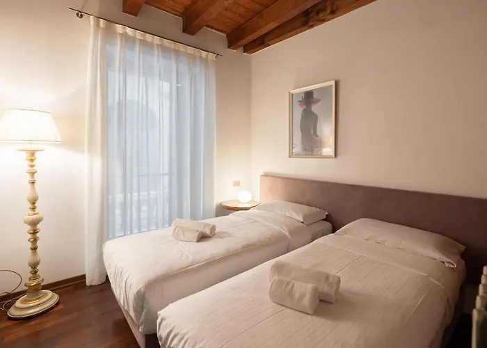 Domus - Centralissima E Antica Residenza Cappello *