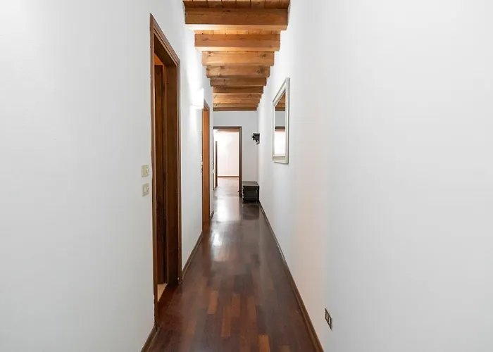 Apartment Domus - Centralissima E Antica Residenza Cappello Verona