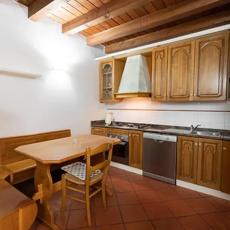 Centralissima E Antica Residenza Cappello - Domus Apartament Werona